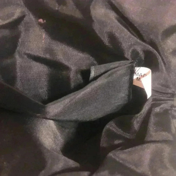 Vintage beaded bag with long chain strap. - Picture 7 of 9